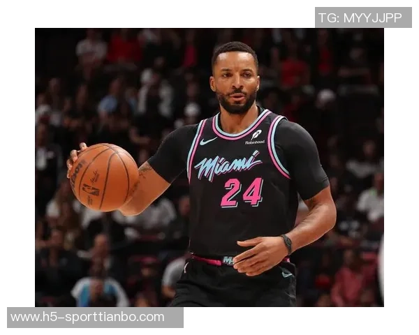 热火对阵黄蜂鲍威尔因腹股沟酸痛缺席场均24分73篮板能否继续发威