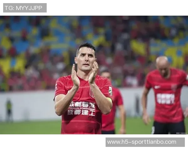 海港队回应辟谣周定洋加盟传闻强调转会窗口无关联系